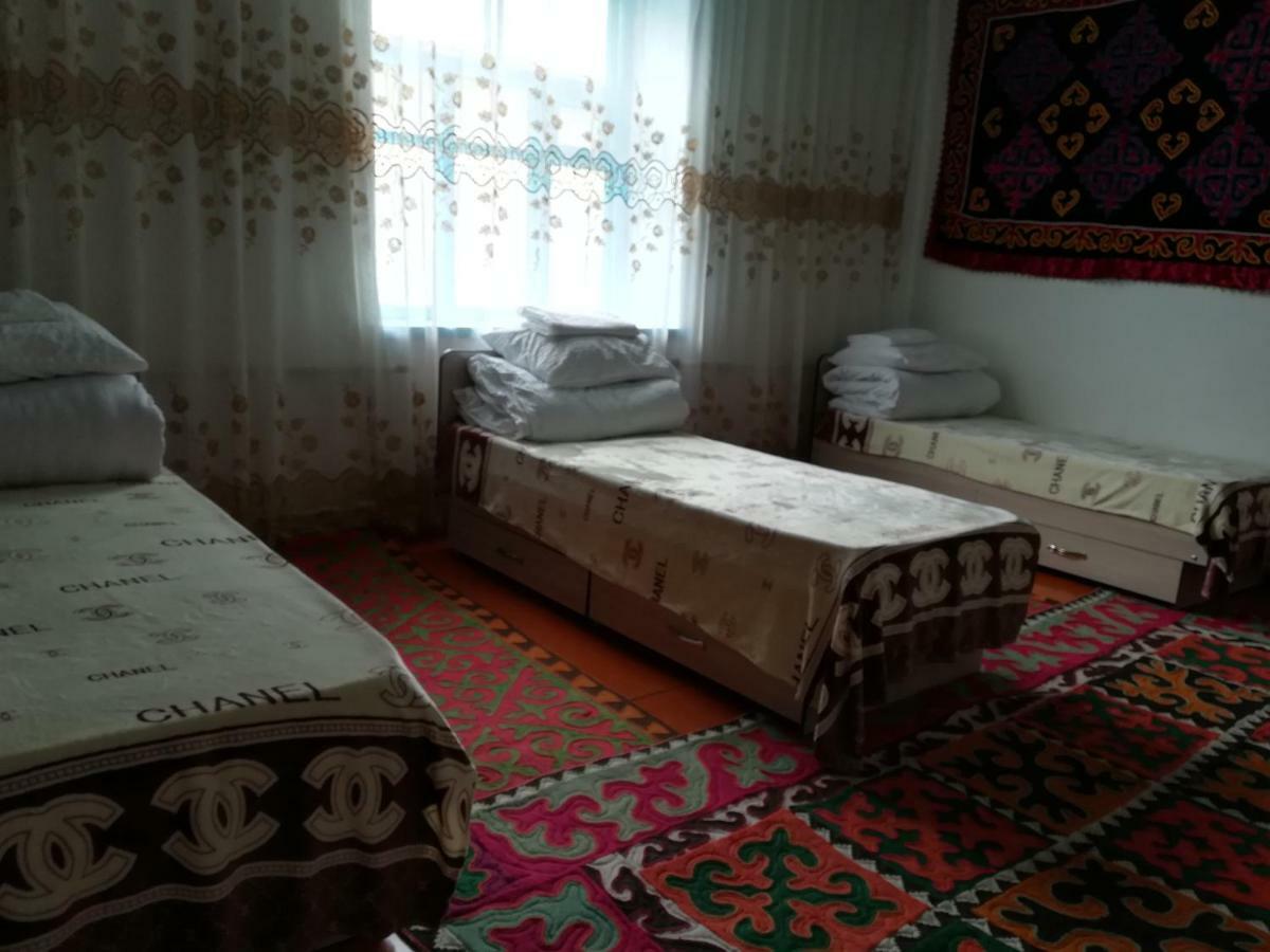 Horseback Holiday At Kyzart Village Dzhangyaryk Exterior foto